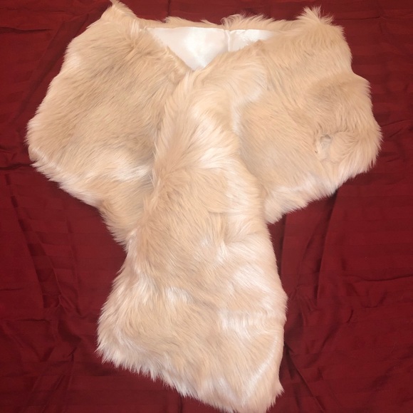 Mama Bridal Stool - Picture 2 of 7